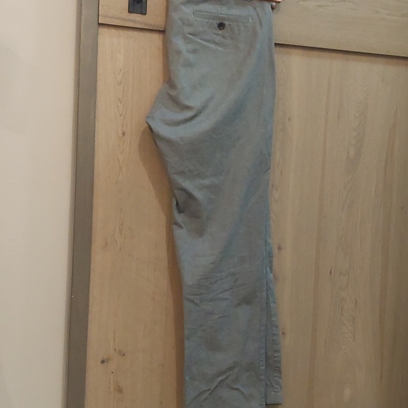 Banana Republic Gavin Chino - Light Grey - Size 34x32 - Picture 3 of 4